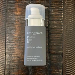 ⭐️LIVING PROOF healthy hair protector⭐️